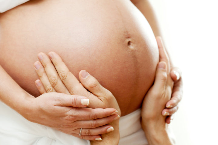 Deuxième trimestre grossesse : évolution de bébé et démarches